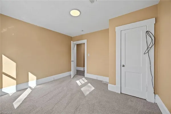 $189,000 | 801 East Lexington Avenue, High Point, NC 27262