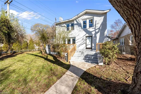 $189,000 | 801 East Lexington Avenue, High Point, NC 27262