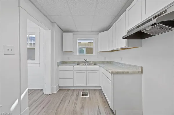 $189,000 | 801 East Lexington Avenue, High Point, NC 27262