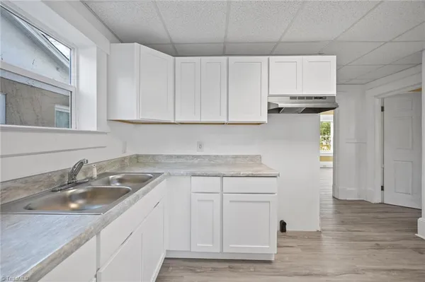 $189,000 | 801 East Lexington Avenue, High Point, NC 27262