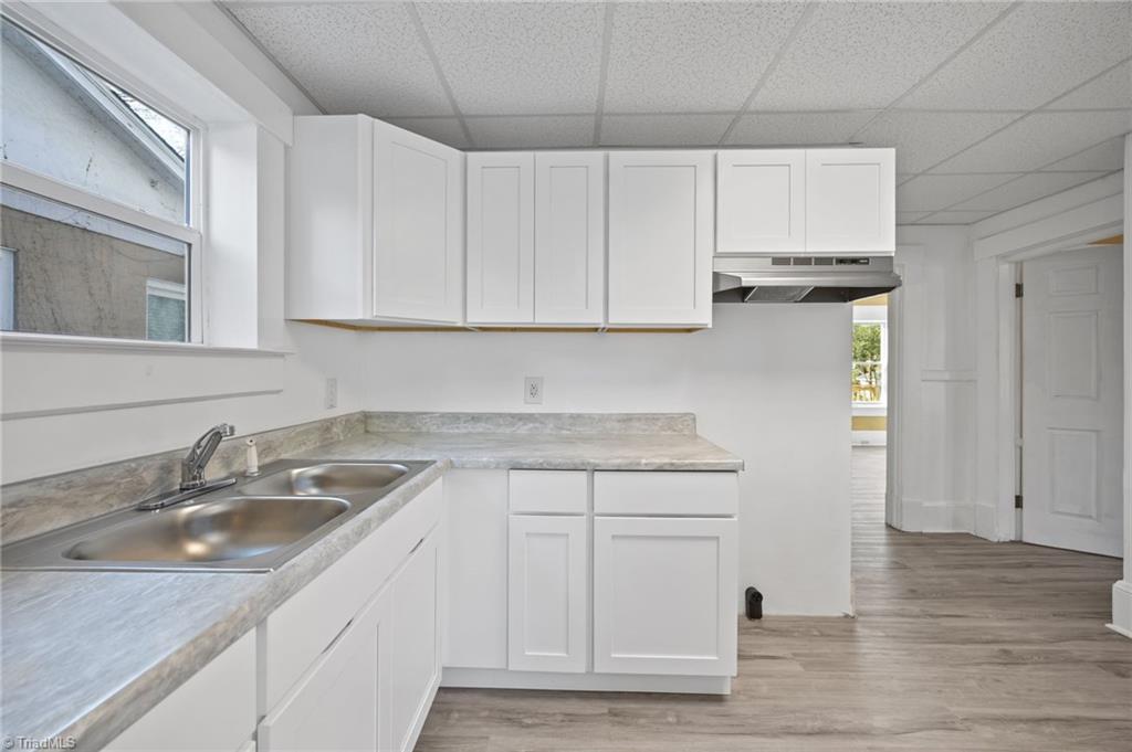 801 East Lexington Avenue High Point, NC 27262 - Photo 10 of 26