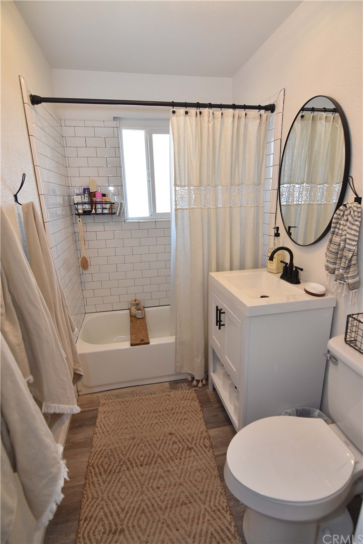 21825 Thunderbird Road Apple Valley, CA 92307 - Photo 13 of 27