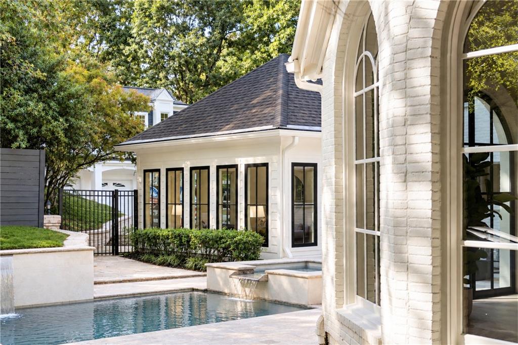 1120 Heards Ferry Road Northwest Sandy Springs, GA 30328 - Photo 9 of 66 Gallery Image 9