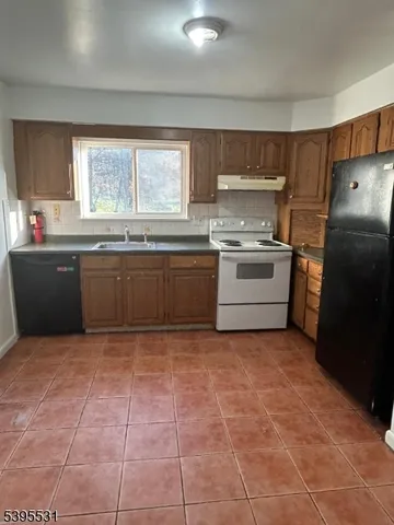 $2,400 | 369-A Lake Shore South, Montague, NJ 07827