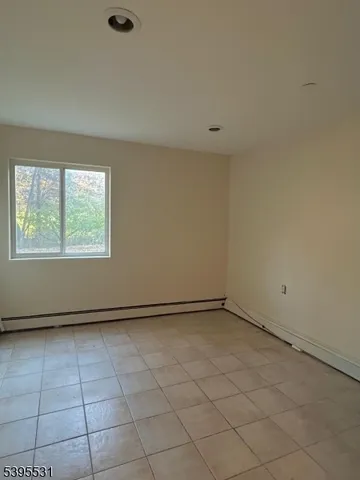 $2,400 | 369-A Lake Shore South, Montague, NJ 07827