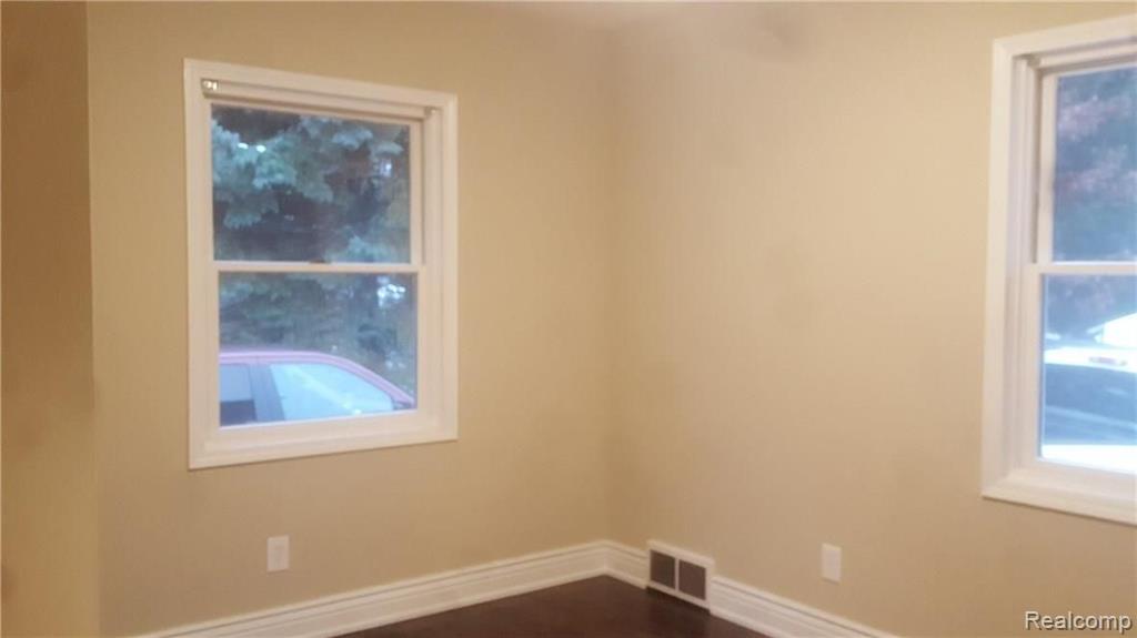 48145 Sugarbush Road Chesterfield, MI 48047 - Photo 10 of 40