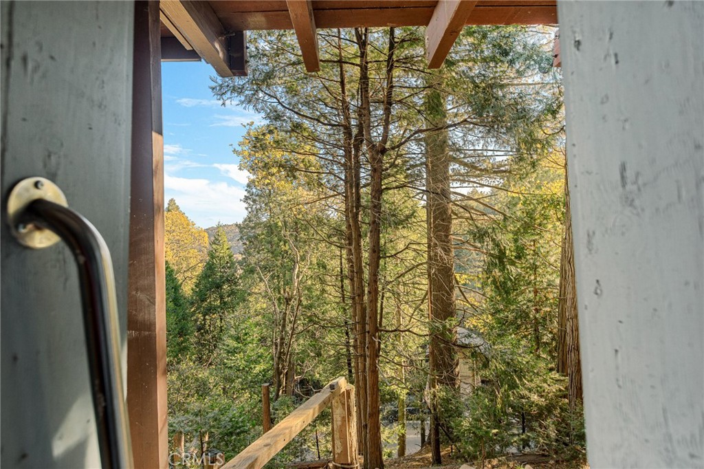 999 Mercury Way Crestline, CA 92325 - Photo 35 of 46