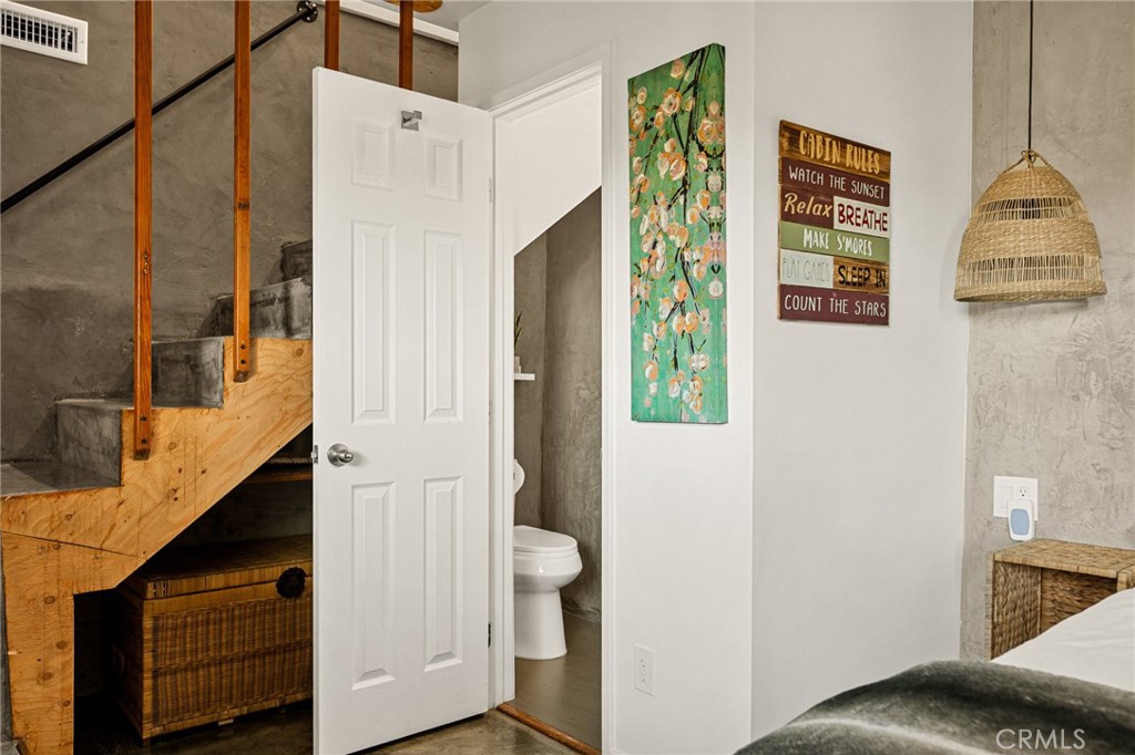 999 Mercury Way Crestline, CA 92325 - Photo 36 of 46