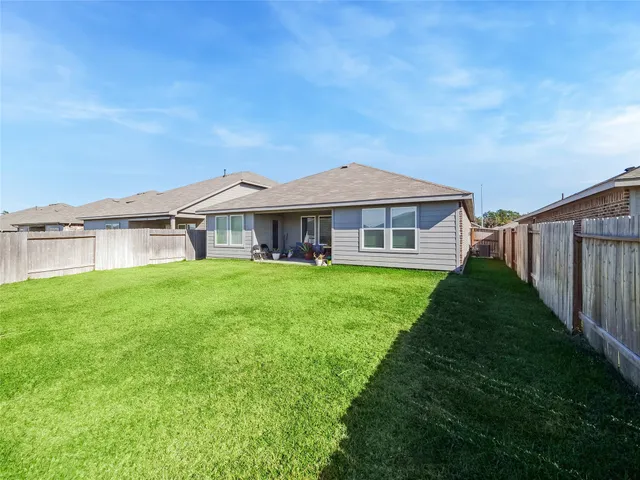 $2,050 | 40519 Crisp Beech Street, Magnolia, TX 77354