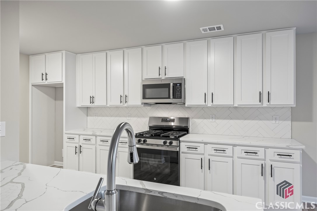 89 Overlook Trace Commerce, GA 30529 - Photo 19 of 60