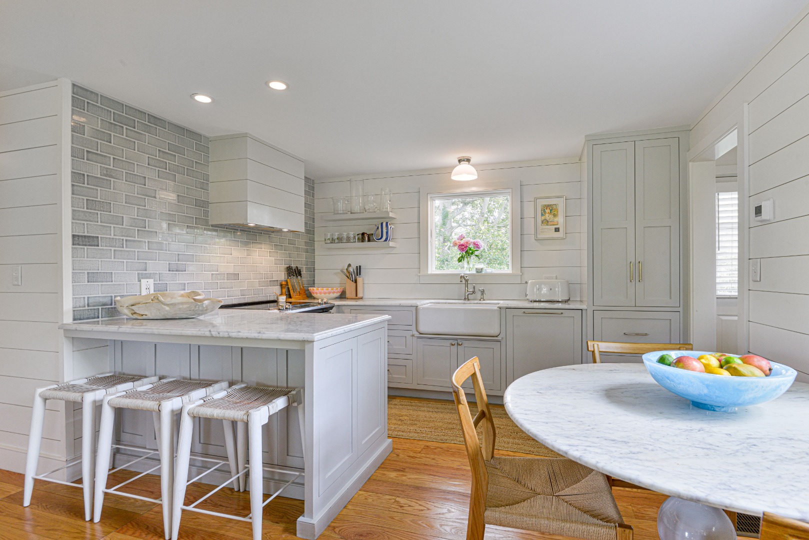 8 Polliwog Pond Road Nantucket, MA 02554 - Photo 9 of 37 Gallery Image 9