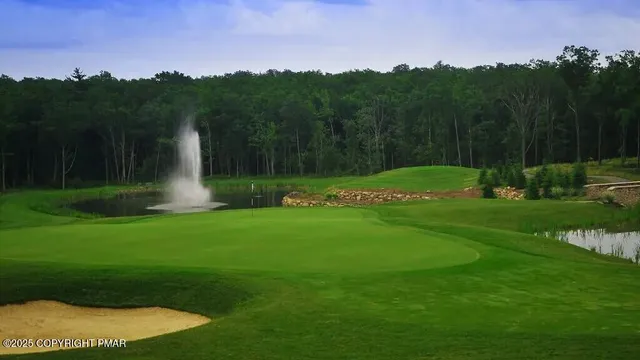 $1,490,000 | 12 Lupine Drive, Lake Harmony, PA 18624