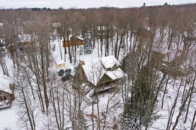 $1,490,000 | 12 Lupine Drive, Lake Harmony, PA 18624