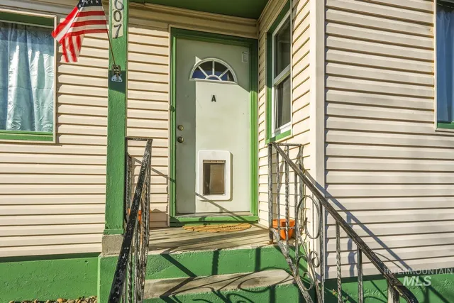 $525,000 | 607 South Powerline Road, Nampa, ID 83686