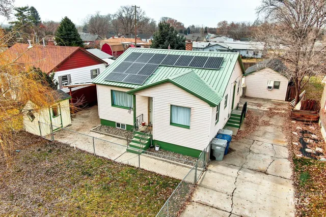 $525,000 | 607 South Powerline Road, Nampa, ID 83686