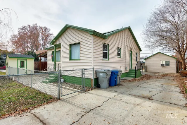 $525,000 | 607 South Powerline Road, Nampa, ID 83686