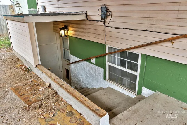 $525,000 | 607 South Powerline Road, Nampa, ID 83686