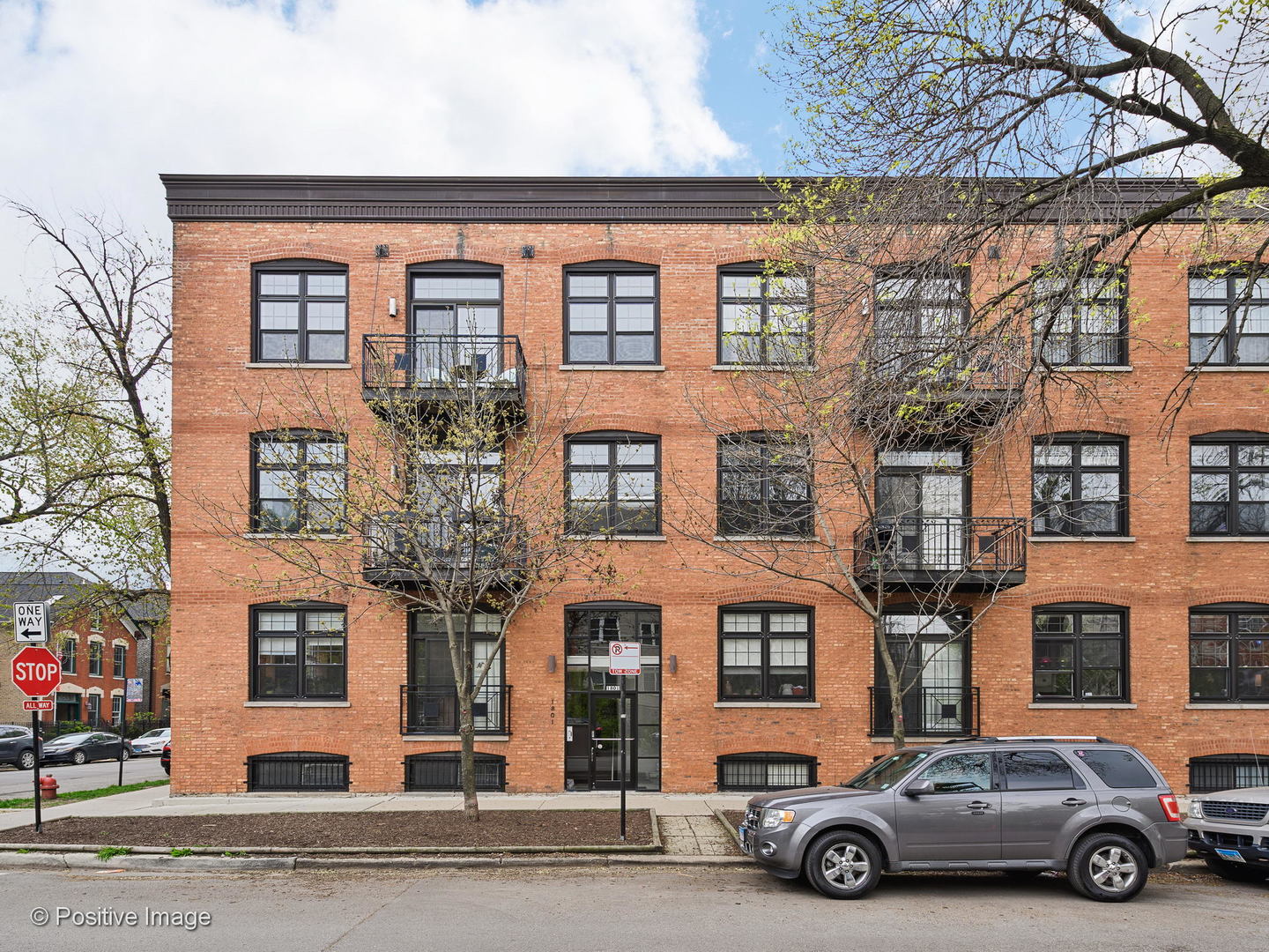 1801 West Thomas Street, Unit 8 Chicago, IL 60622 - Photo 1 of 21