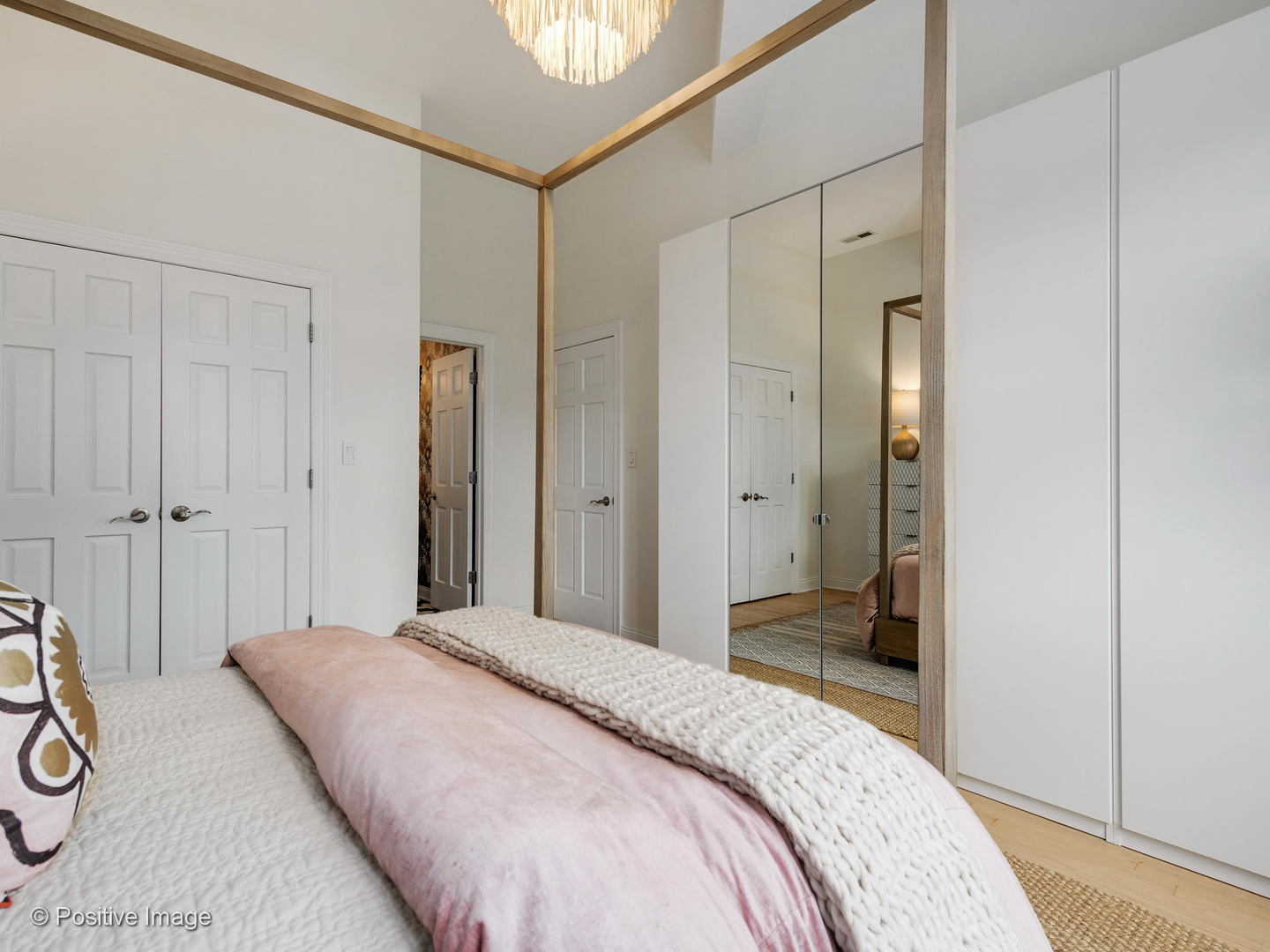1801 West Thomas Street, Unit 8 Chicago, IL 60622 - Photo 15 of 21