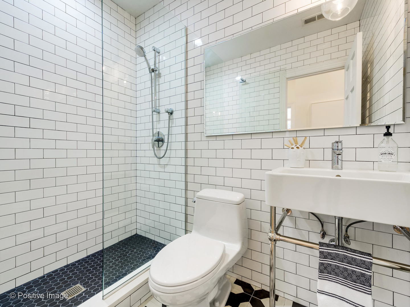 1801 West Thomas Street, Unit 8 Chicago, IL 60622 - Photo 19 of 21