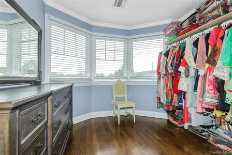 $1,975,000 | 3 St Lawrence Place, Jericho, NY 11753