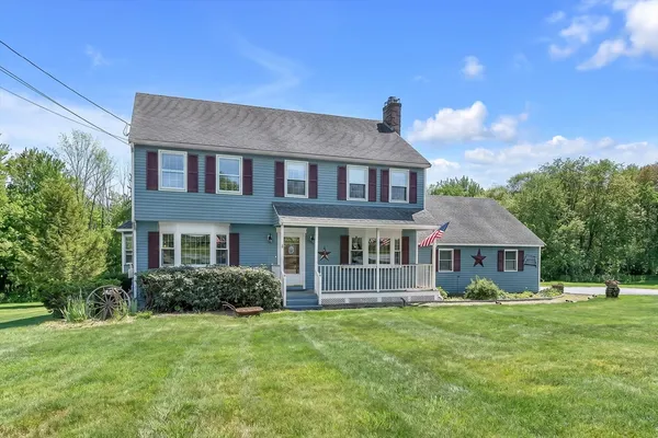 $699,900 | 31 Fox Run Road, Bellingham, MA 02019