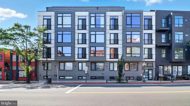 $2,300 | 7700 Georgia Avenue Northwest, Unit 101, Washington, DC 20012