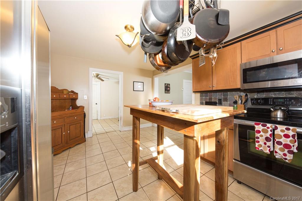 1089 West Old Limestone Road Clover, SC 29710 - Photo 7 of 21 Gallery Image 7