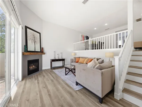 $699,000 | 25710 Holiday, Unit C, Stevenson Ranch, CA 91381