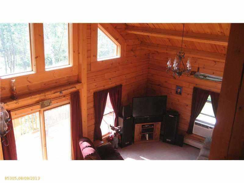 179 Hoak Road Waldoboro, ME 04572 - Photo 3 of 17 Living Room.