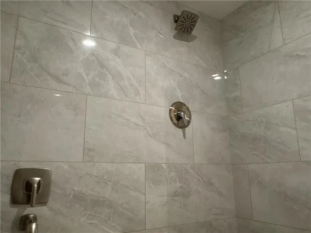 a close up view of washer and dryer