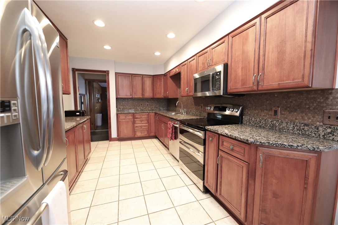 5033 Fenn Road Medina, OH 44256 - Photo 7 of 29 Gallery Image 7