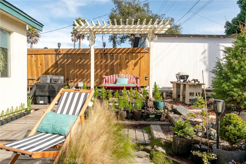 978 Balboa Street Morro Bay, CA 93442 - Photo 21 of 34 a view of outdoor space patio and swimming pool