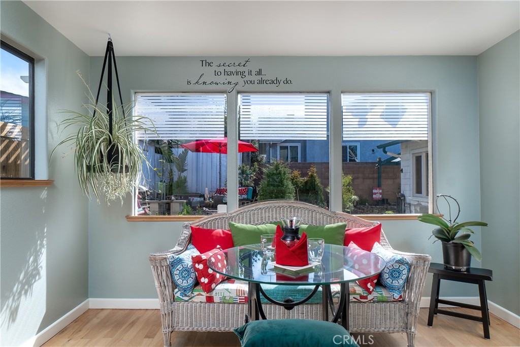 978 Balboa Street Morro Bay, CA 93442 - Photo 9 of 34 a view of a dining room with furniture and window