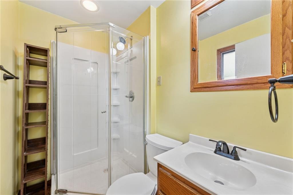 422 Decatur Avenue Pittsburgh, PA 15221 - Photo 15 of 35 Gallery Image 15