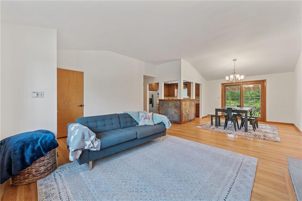 422 Decatur Avenue Pittsburgh, PA 15221 - Photo 6 of 35 Gallery Image 6