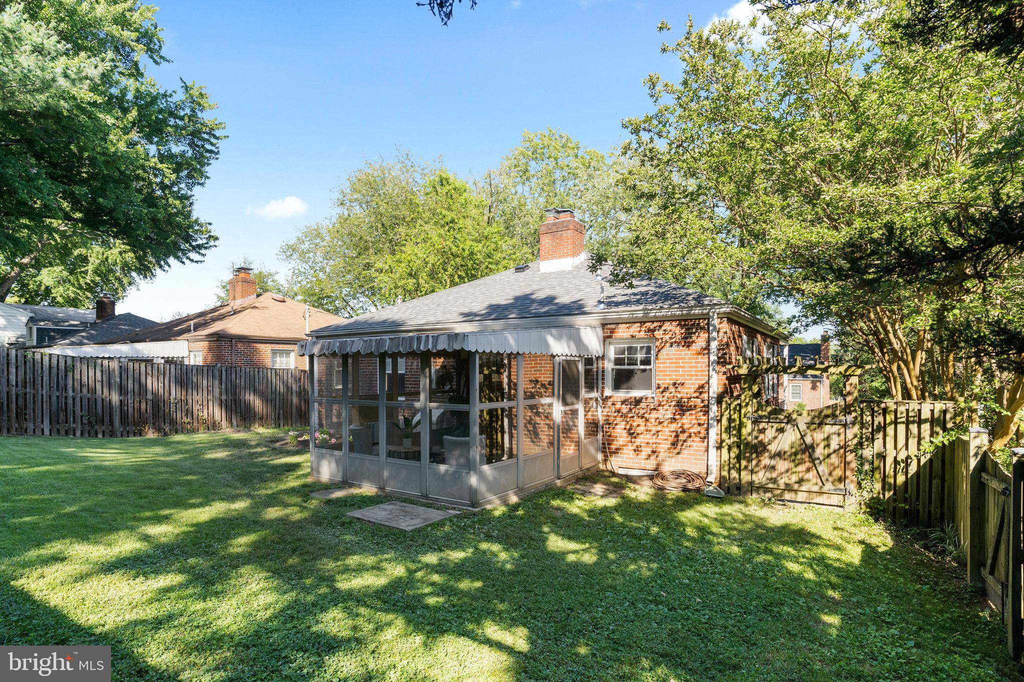 9910 Markham Street Silver Spring, MD 20901 - Photo 19 of 23
