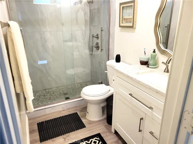 $4,650 | 211 13th Street, Seal Beach, CA 90740