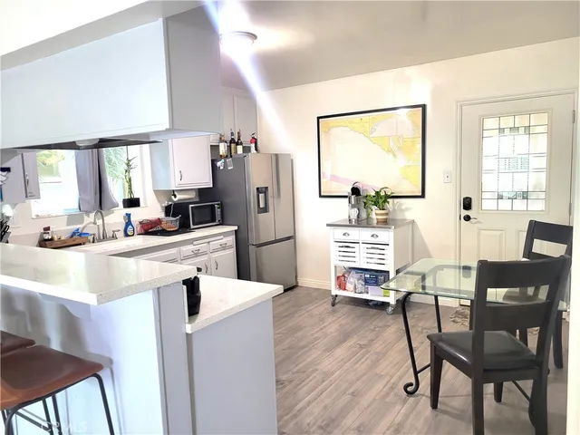 $4,650 | 211 13th Street, Seal Beach, CA 90740