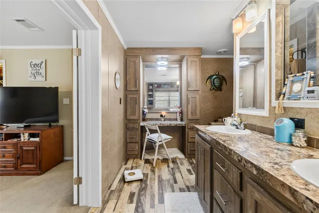 $316,000 | 77 Twin Creek Drive, Huntsville, TX 77320