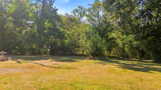 $316,000 | 77 Twin Creek Drive, Huntsville, TX 77320