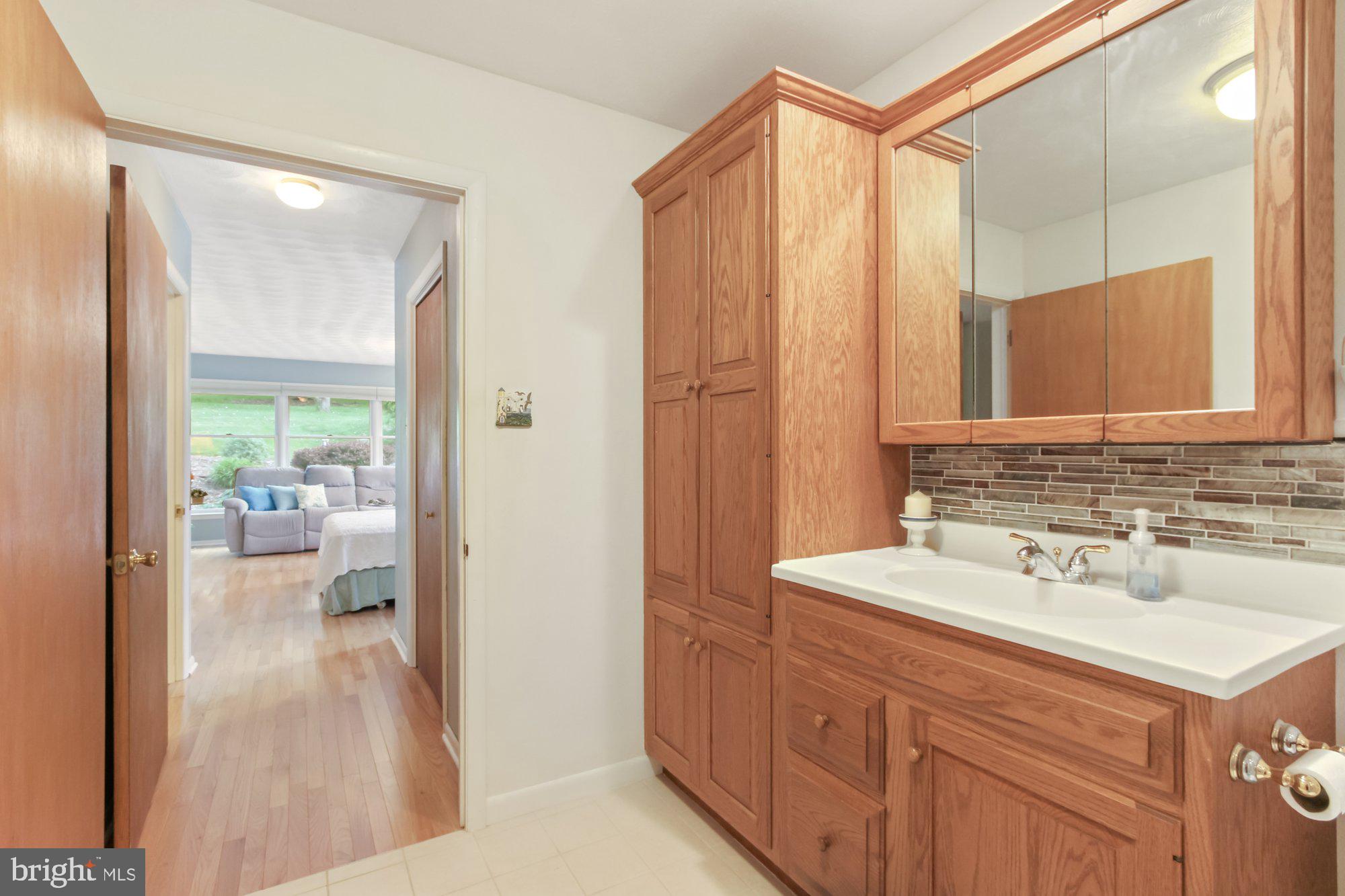 3380 Kingston Road York, PA 17402 - Photo 20 of 34 Primary Bath