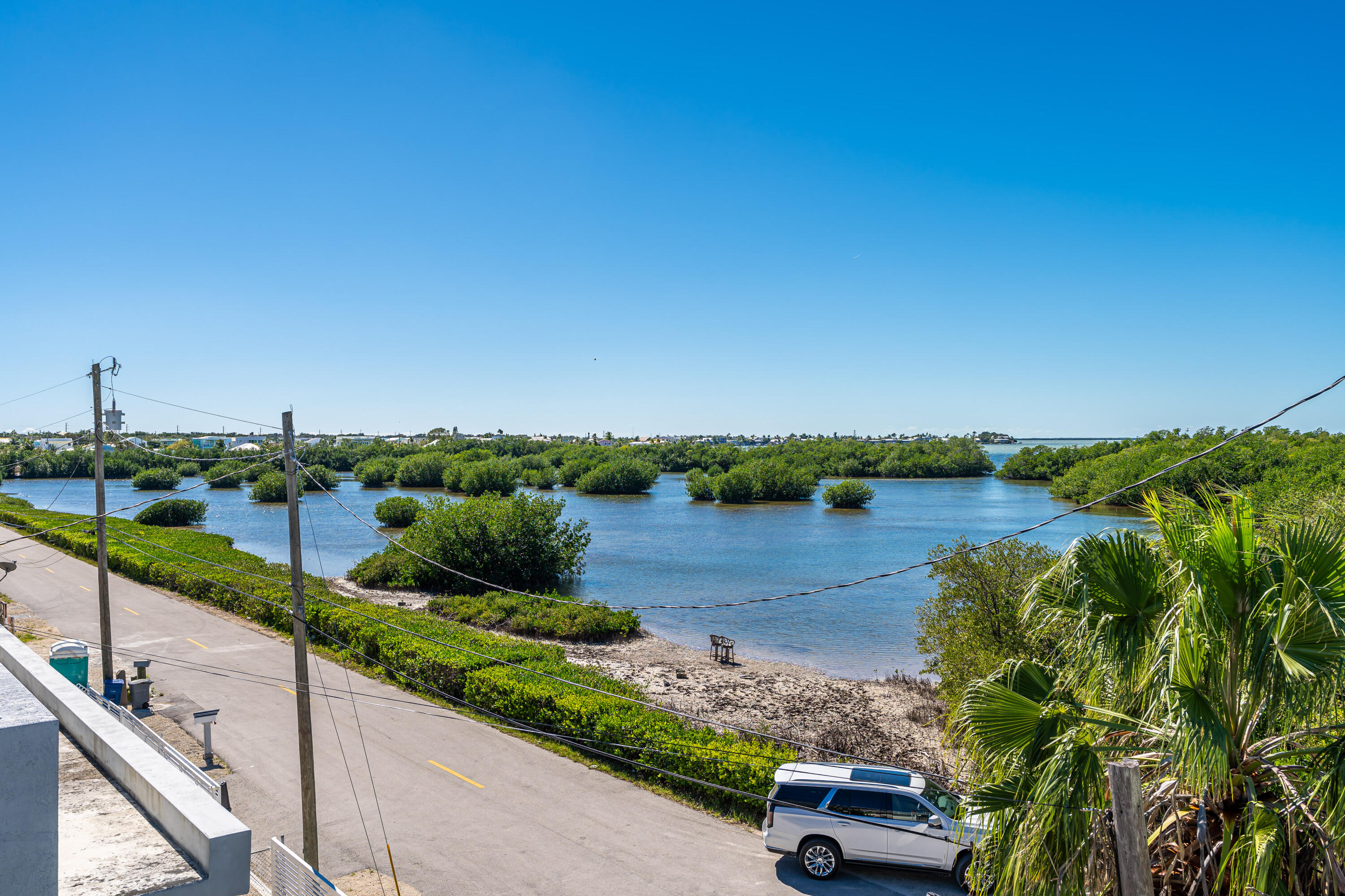 187 Grassy Road Key Largo, FL 33037 - Photo 33 of 66 187GrassyRd-33