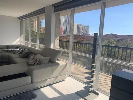 $660,000 | 2049 South Ocean Drive, Unit 401, Hallandale Beach, FL 33009