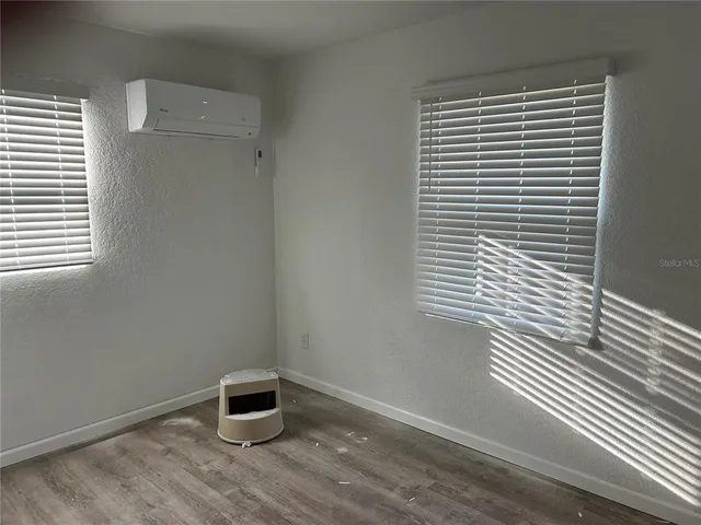 $1,500 | 21828 Virginia Drive, Astor, FL 32102