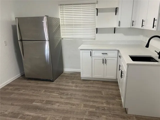 $1,500 | 21828 Virginia Drive, Astor, FL 32102