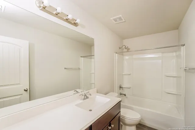 $1,800 | 251 Antler Bend, San Antonio, TX 78253