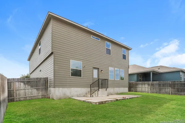 $1,800 | 251 Antler Bend, San Antonio, TX 78253