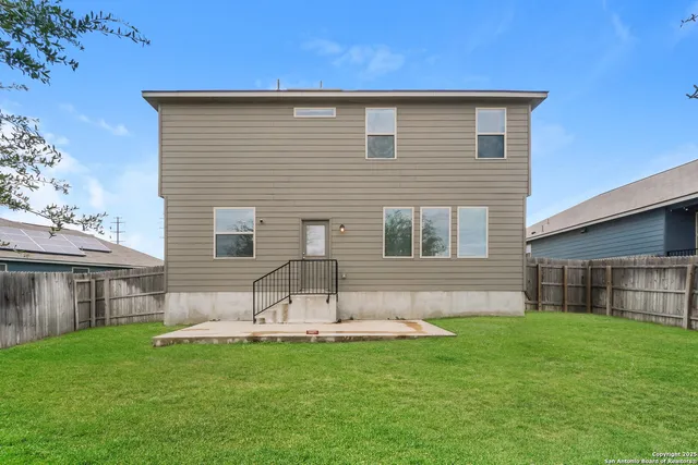 $1,800 | 251 Antler Bend, San Antonio, TX 78253