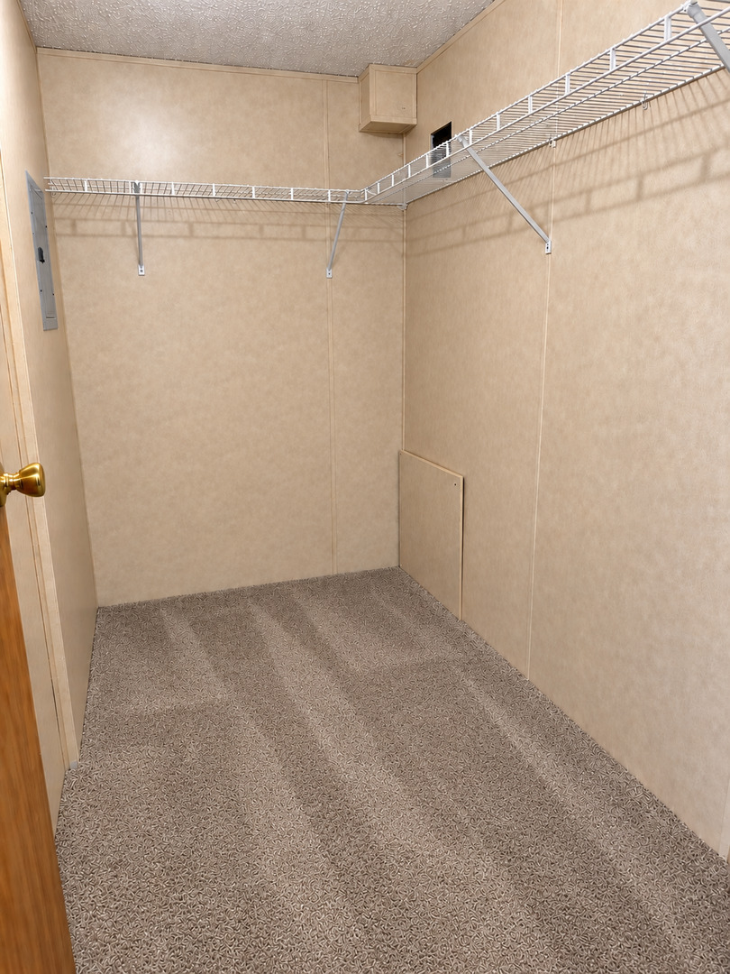 22734 South Ravisloe Lane Frankfort, IL 60423 - Photo 19 of 29 Gallery Image 19